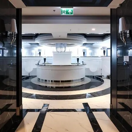 شقة Hanza Tower Deluxe 20 With Terrace Spa & Pool & Jacuzzi