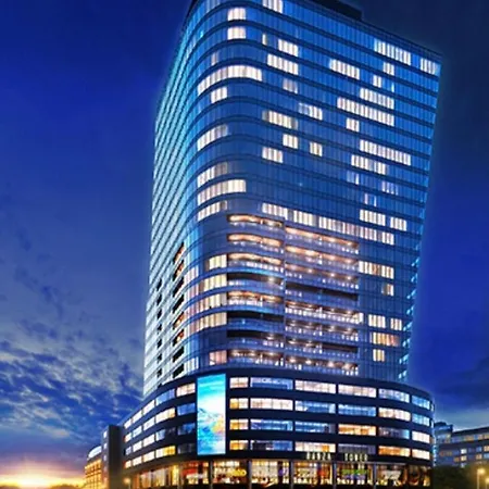 Hanza Tower Deluxe 20 With Terrace Spa & Pool & Jacuzzi شقة